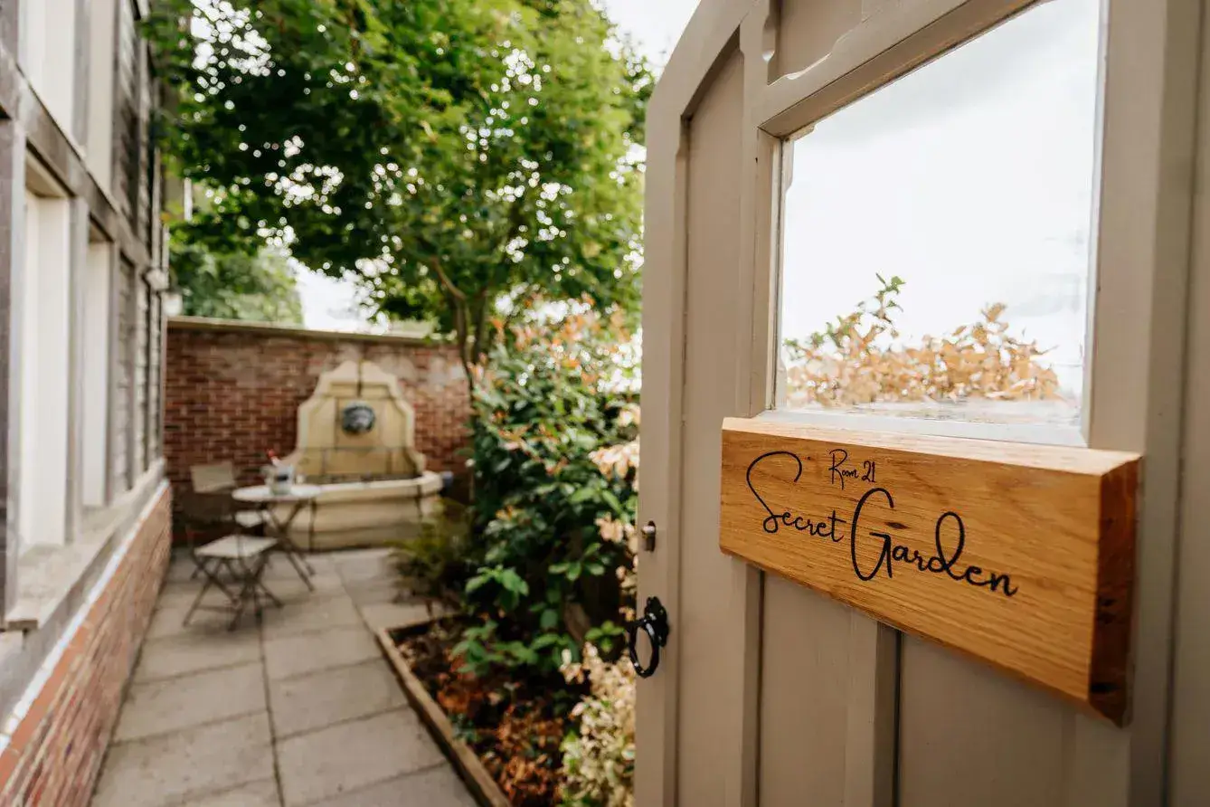 Experience Boutique Comfort at the Lion Inn in Chelmsford